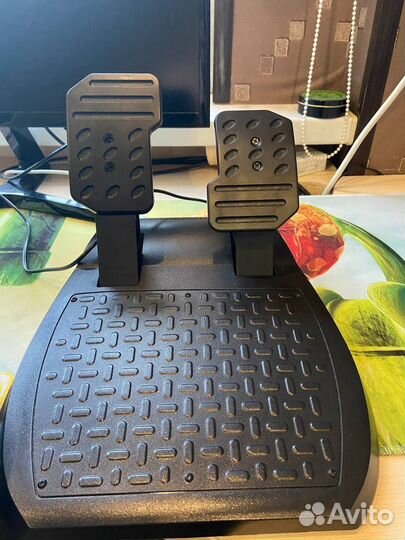 Игровой руль thrustmaster t80