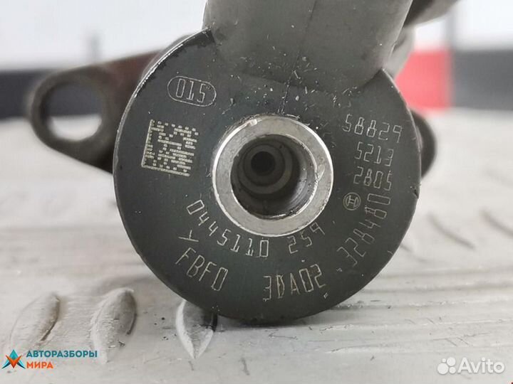 Форсунка Peugeot 407 2004 1609850580