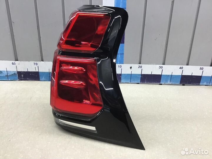 Фонарь задний правый Toyota Land Cruiser (150) -Pr