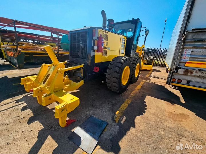 Автогрейдер Komatsu GD675-5, 2024