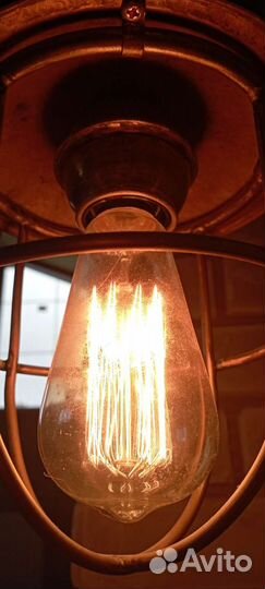 Лампа настольная