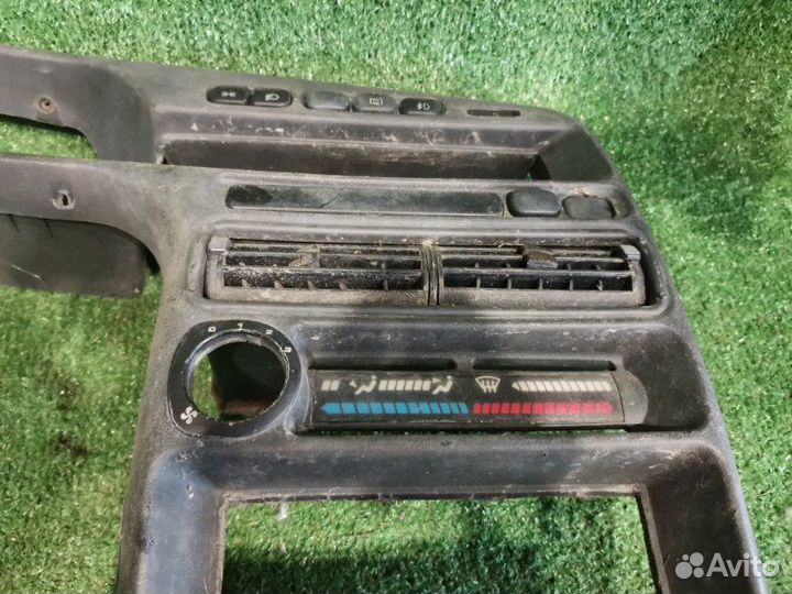 Консоль центральная Ваз 2108 2002