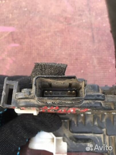 Замок двери задний правый Kia Cerato 2009-2013