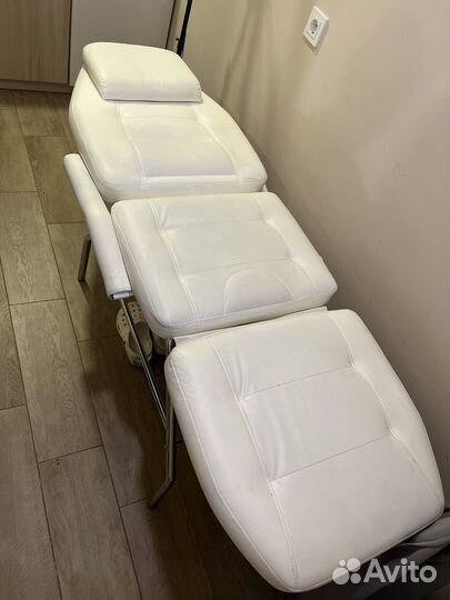 Кушетка для наращивания ресниц