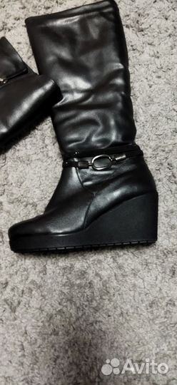 Зимние женские сапоги 38