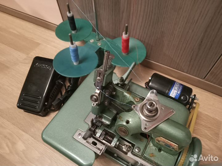 Оверлок для швейной машины