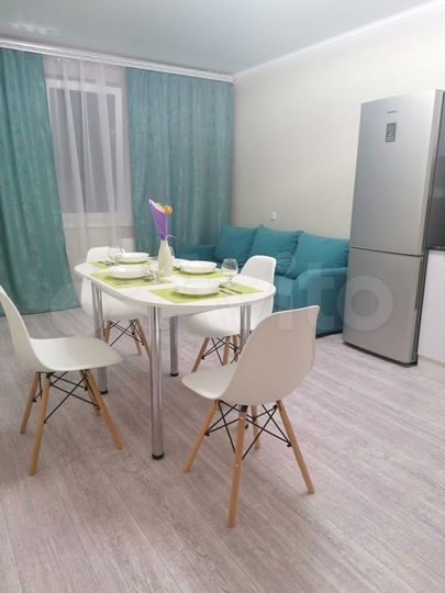 2-к. квартира, 63 м², 1/16 эт.