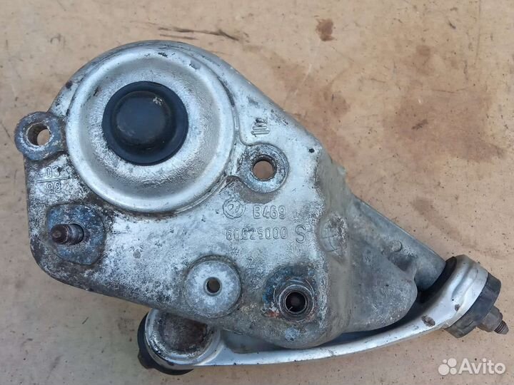 Рычаги передние Alfa Romeo 156