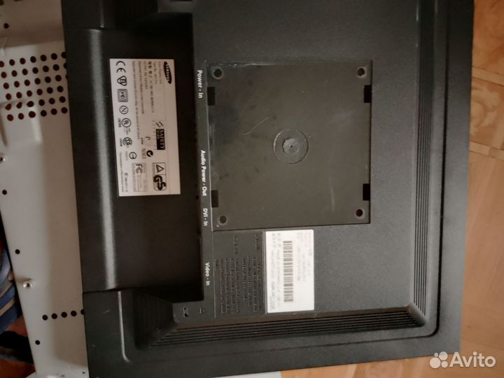 Монитор на запчасти