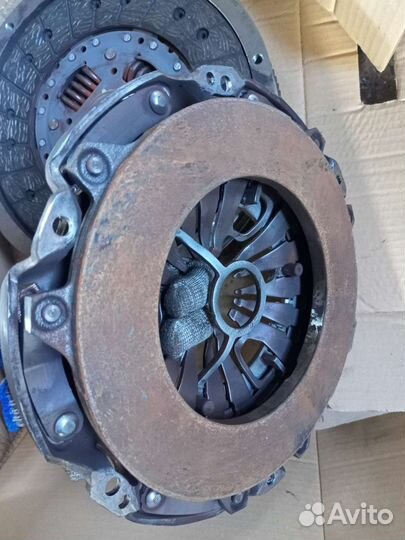 Комплект сцепления на Volkswagen Crafter 2.5 TDI