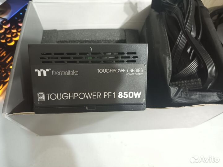 Thermaltake toughpower PF1 850 watt platinum