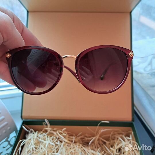 Солнцезащитные очки женские