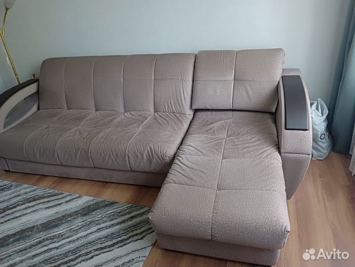 Угловой диван IKEA