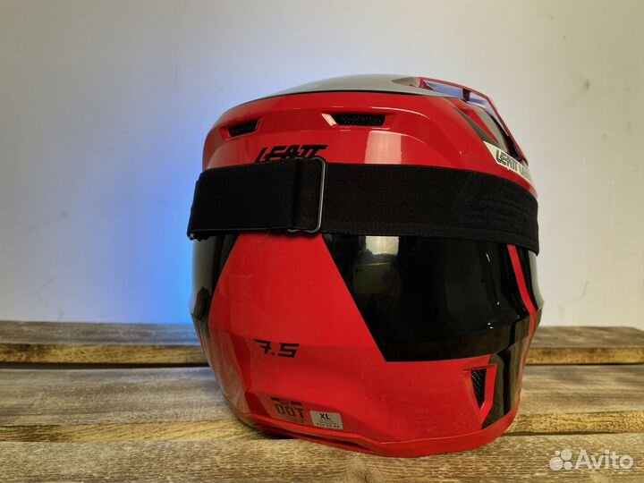 Мотошлем Leatt Moto 7.5 Red