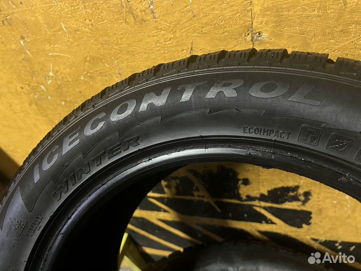 Pirelli Winter Ice Control 225/50 R17