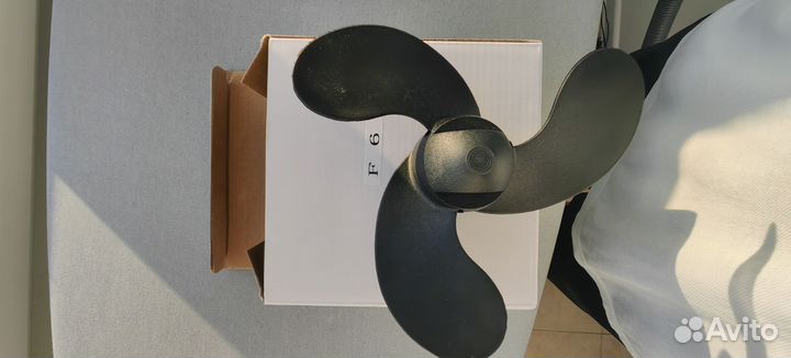 Винт на лодочный мотор