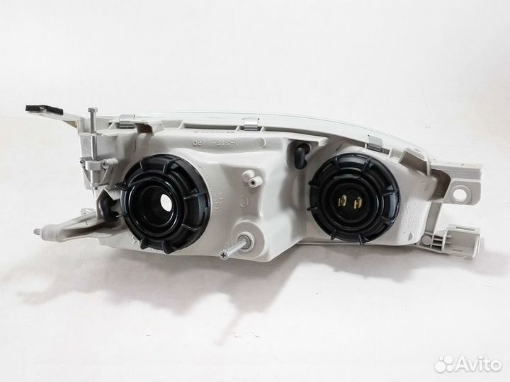 Фара левая Toyota Camry V10