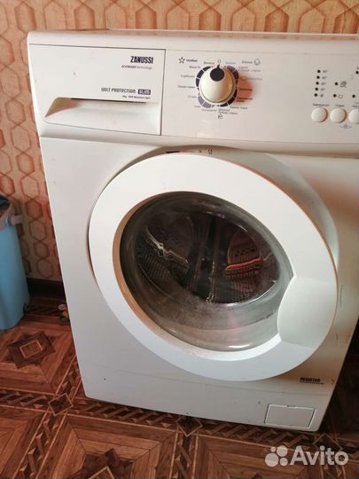 Стиральная машина Zanussi бу