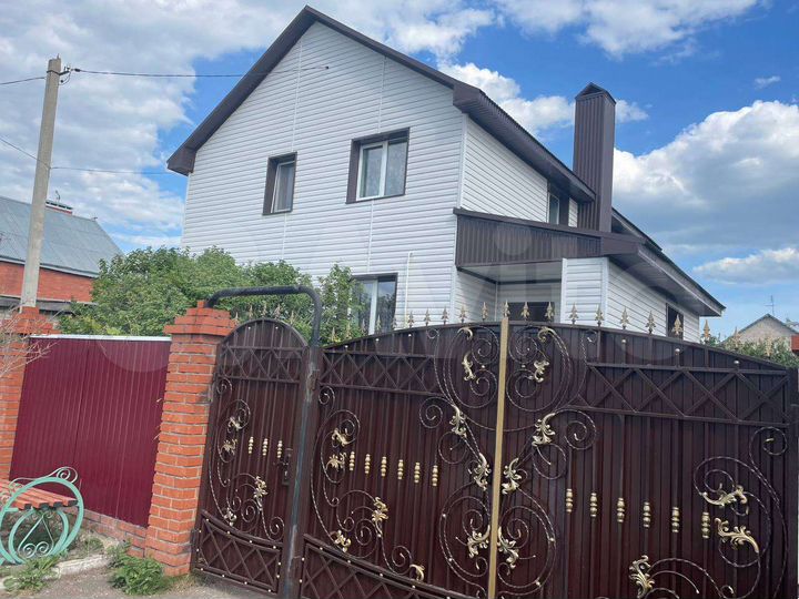 Дом 148,9 м² на участке 10,2 сот.