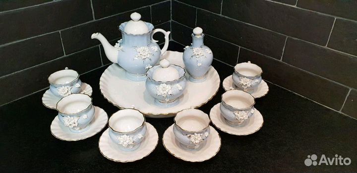 Чайный (кофейный) сервиз голубого цвета