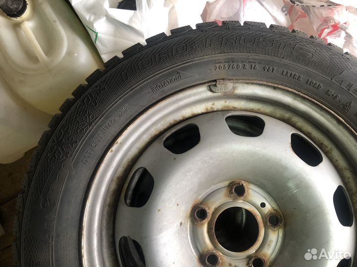 R16 Gislaved Nord Frost 5 205/60, PCD 5x114.3 DIA 15