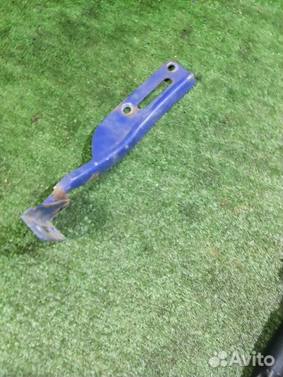 Петля капота левая Daewoo Matiz