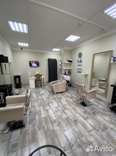 Услуги мастера маникюра и педикюра