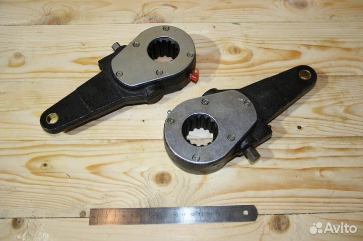 Рычаг тормоза 700.23.00.020-1