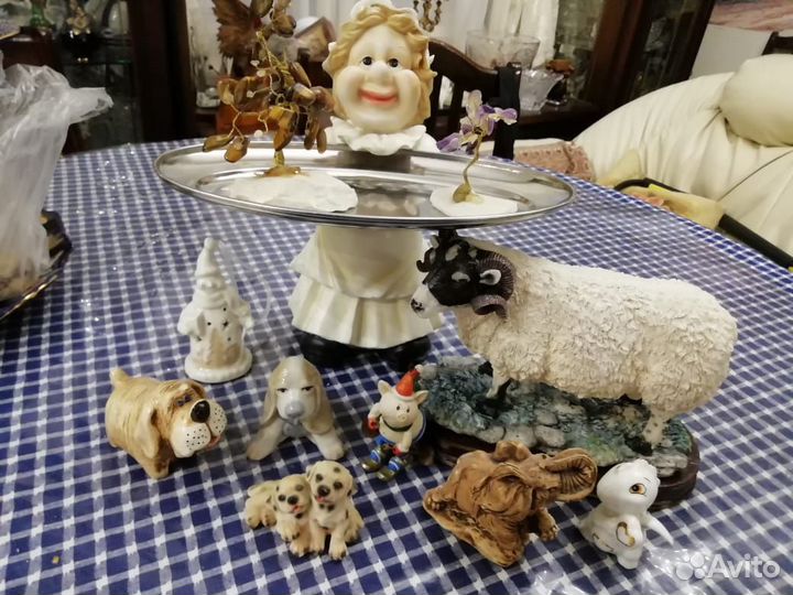 Статуэтки и разные фигурки