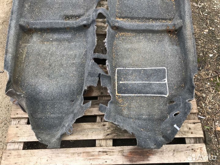 Ковролин салона Daihatsu Gran Move 2000 г.в