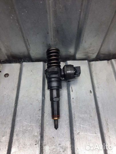 Форсунка Volkswagen Bora 1.9 2004