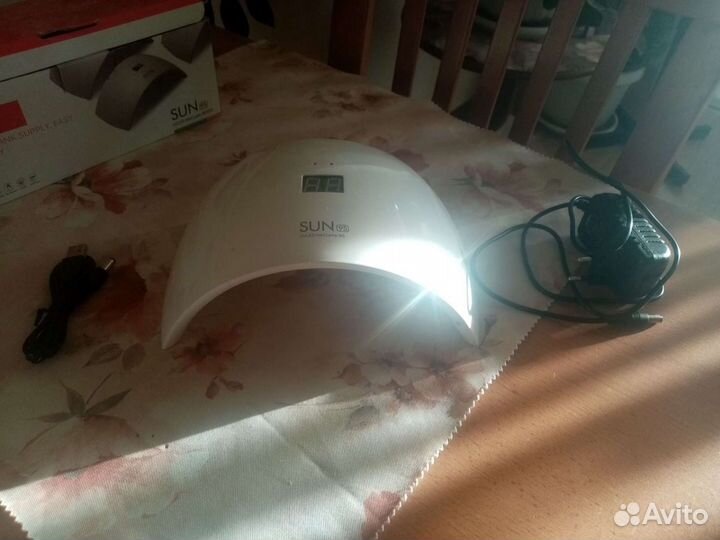 Уф лампа для ногтей