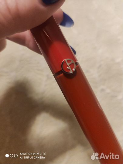 Продам помады брендов Armani и Lancome