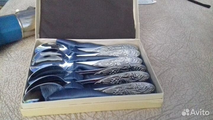 Продам 3 н/чайн.набор.-2 и 1 перс., н/наб. ч/ложек