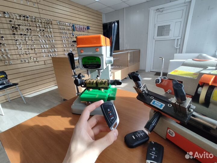 Изготовление автомобильных ключей и чипов, бытовых