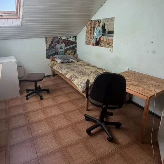 Комната 16 м² в 4-к., 3/3 эт.