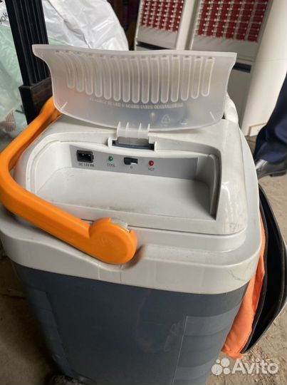 Автомобильный холодильник Unicool ec 0728 dc