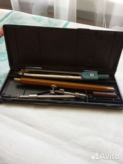 Готовальня, винтажные принадлежности для школы