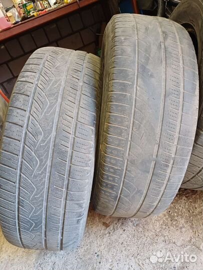 Nitto NT421Q 235/65 R17