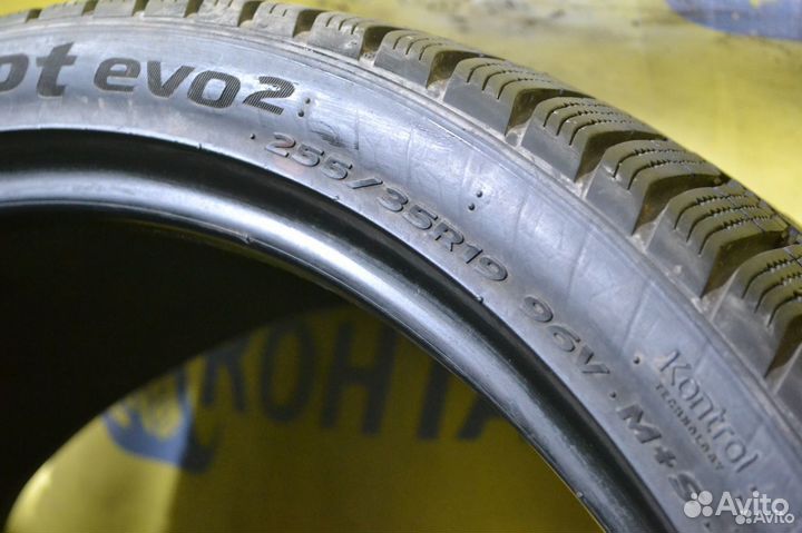 Hankook Winter I'Cept Evo2 W320 255/35 R19