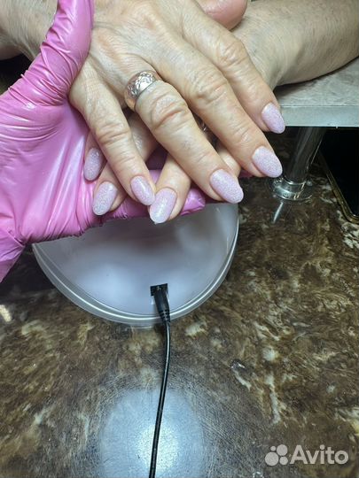 Маникюр педикюр