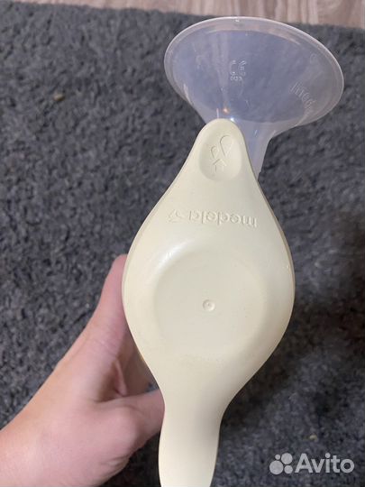 Молокоотсос medela