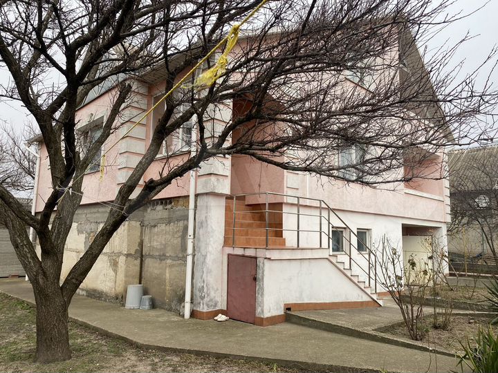 Дом 280 м² на участке 5 сот.