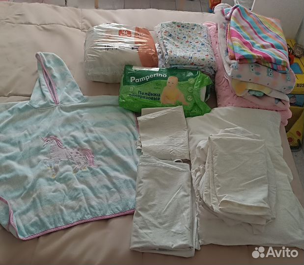 Пеленки, пледы, постельное белье для малышей