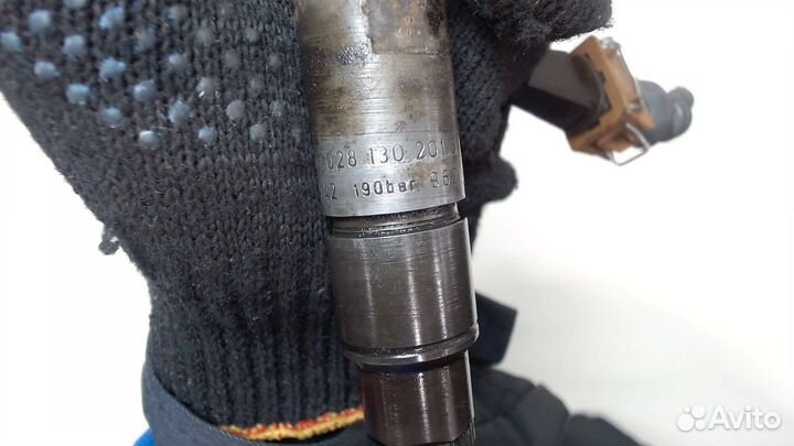 Форсунка топливная Volkswagen Sharan, 1999