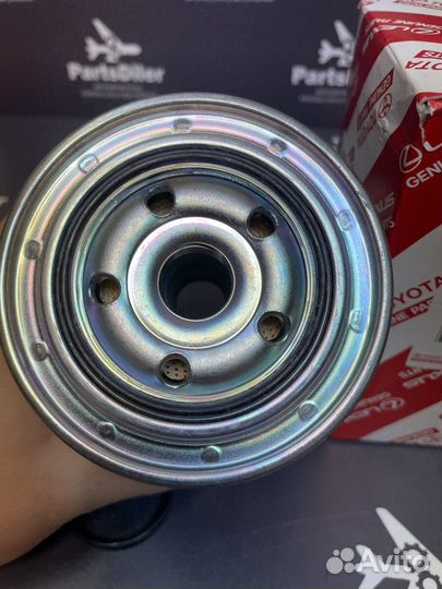 Фильтр топливный 2339030180 Toyota