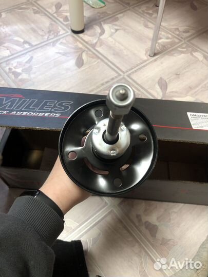 Амортизатор задний на пассат б3