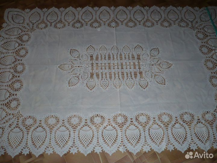 Скатерть белая селиконовая новая