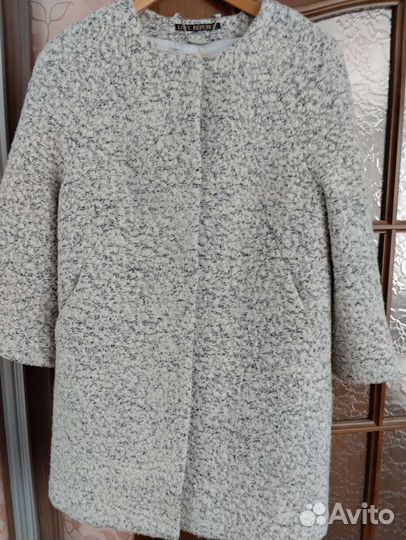 Пальто демисезонное