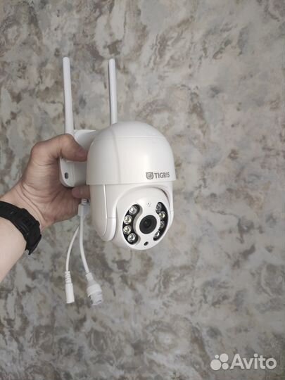 Поворотная Wi-Fi камера видеонаблюдения 4MP